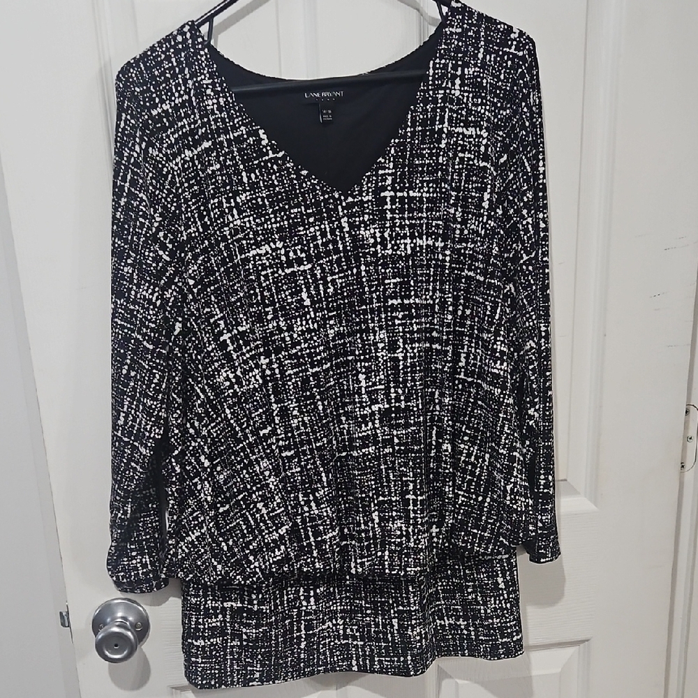 Lane‎ Bryant Womens Black White Abstract V Neck Blouse 14/16 Plus Workwear